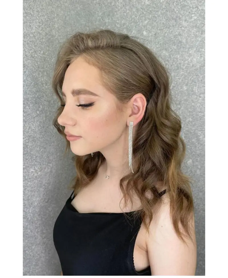 Kadın Kristal Taşlı Su Yolu Sallantılı Küpe