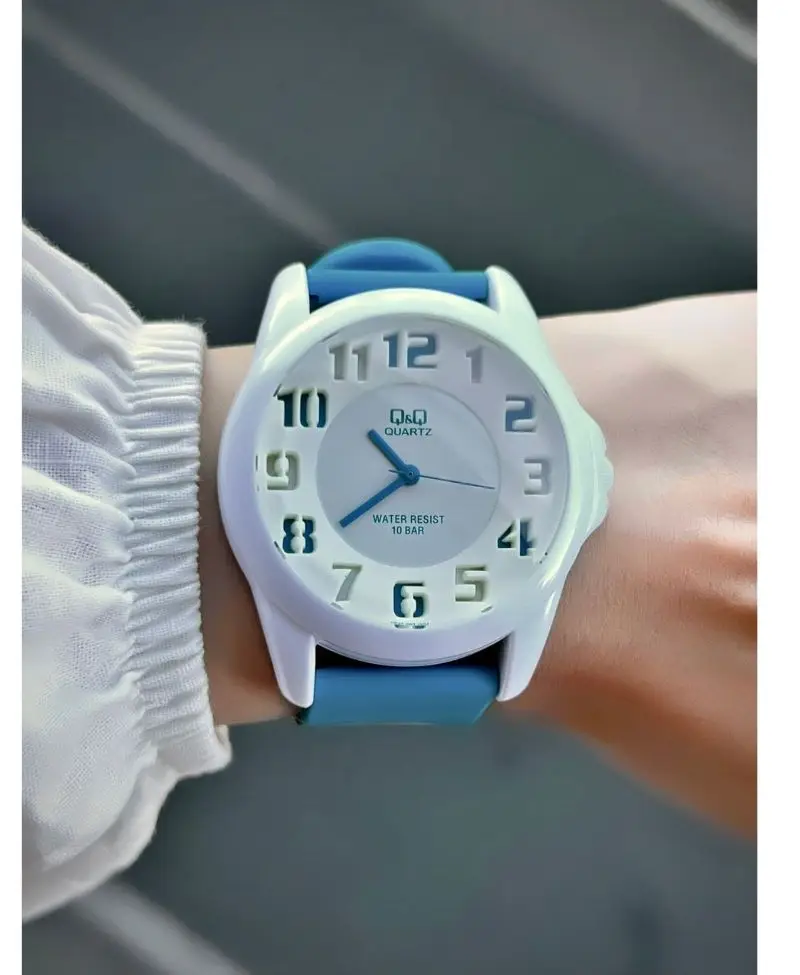 Unisex Kol Saati Silikon Kordon 2 Yıl Garantili Su Geçirmez Spor Model